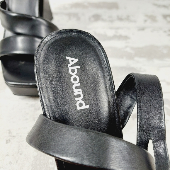 NEW Abound Tracy Black Faux Leather Open Toe Ankle Strap Heeled Sandals V449 - Picture 9 of 11